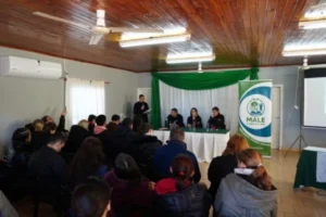 Misiones impulsa la educación ambiental y turística en escuelas de la zona centro imagen-2