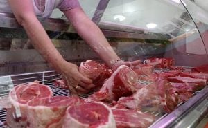 El consumo de carne vacuna en Argentina cayó a su nivel más bajo en 20 años y crece el reemplazo por pollo y cerdo El consumo de carne vacuna en Argentina cayó a su nivel más bajo en 20 años y crece el reemplazo por pollo y cerdo imagen-3