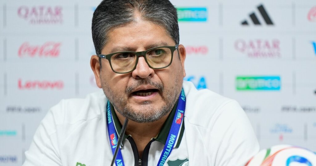 La bronca del técnico de Bolivia con Argelia: ni le dejan grabar el partido imagen-38