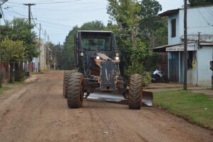 Posadas intensifica las obras de mantenimiento vial y bacheo en distintos barrios imagen-1