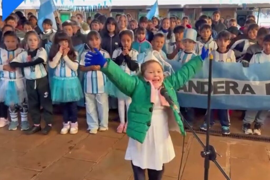 Escuelas de Misiones se sumaron a la campaña viral y le cantaron el feliz cumpleaños a Lionel Messi Escuelas de Misiones se sumaron a la campaña viral y le cantaron el feliz cumpleaños a Lionel Messi imagen-5