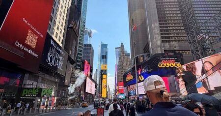 Erling Haaland, como un turista más: su paseo por Nueva York tras su debut mundialista Erling Haaland, como un turista más: su paseo por Nueva York tras su debut mundialista imagen-12
