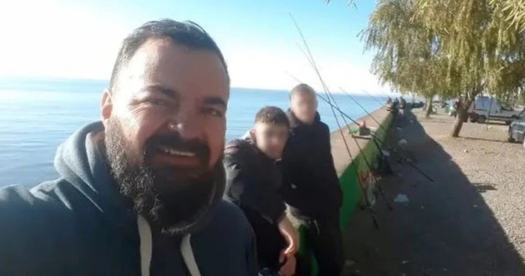 Encontraron el cuerpo de uno de los pescadores desaparecidos flotando en el Río de la Plata imagen-96
