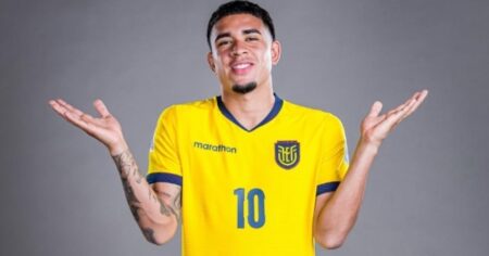 El gesto de Kendry Páez con indirecta a un compañero de River El gesto de Kendry Páez con indirecta a un compañero de River imagen-16