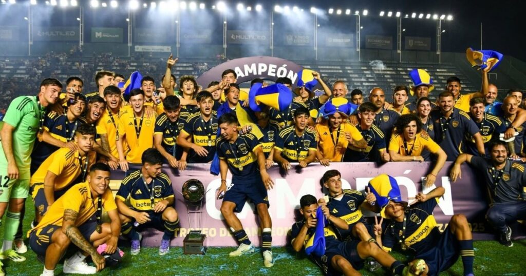 Quién es el juvenil viral en la lista de Boca que puede debutar contra Riestra Quién es el juvenil viral en la lista de Boca que puede debutar contra Riestra imagen-5