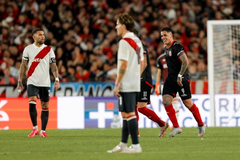 Un jugador de Barracas Central fue denunciado por violencia de género por su expareja imagen-4