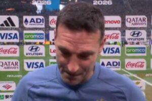 El llanto desconsolado de Scaloni por la clasificación de Argentina tras el partido contra Egipto: “No puedo dar la mirada; estoy muy emocionado” imagen-4