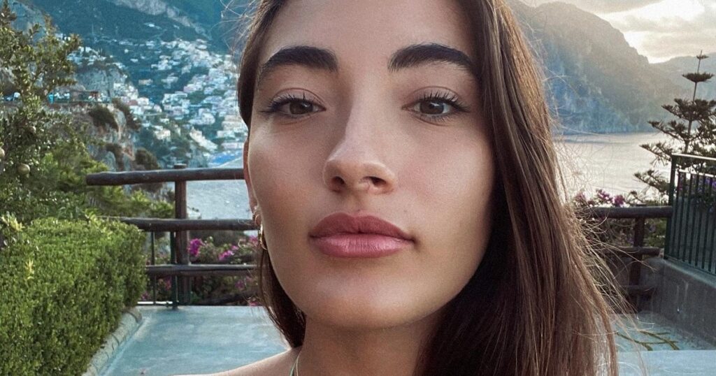 La hija de José Mourinho explica cómo ha conseguido construir su carrera al margen de la fama de su padre La hija de José Mourinho explica cómo ha conseguido construir su carrera al margen de la fama de su padre imagen-103
