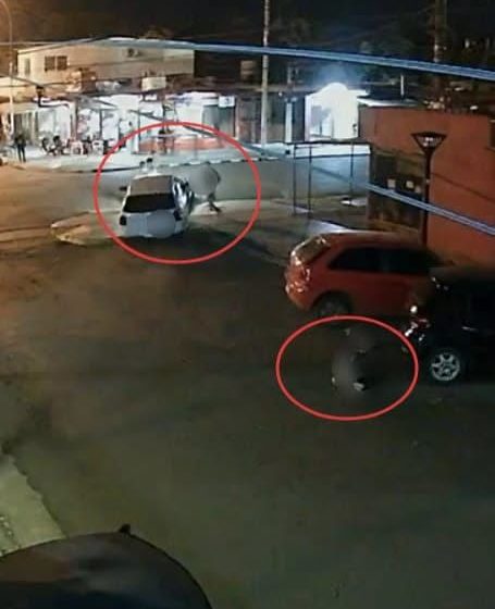 Huyó tras un grave siniestro vial en Iguazú: 3 personas resultaron lesionadas Huyó tras un grave siniestro vial en Iguazú: 3 personas resultaron lesionadas imagen-5