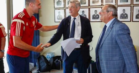 Clases, elogios y el llamado que no se dio: la conexión de Lionel Scaloni con el técnico de España imagen-15