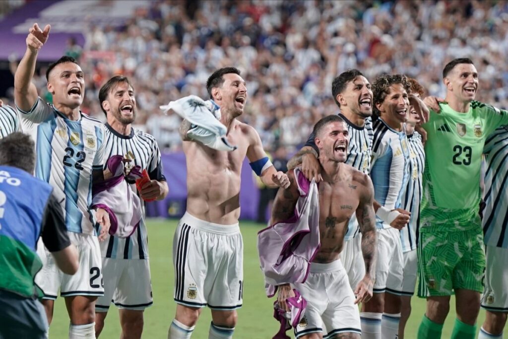 Argentina juega una semifinal histórica ante Inglaterra: los cambios que está meditando Scaloni imagen-5