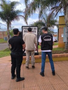 Cayó un operario de EMSA acusado de violencia familiar y por maltratar perros Cayó un operario de EMSA acusado de violencia familiar y por maltratar perros imagen-1