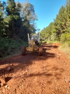 Tras las lluvias, Vialidad acelera la recuperación de caminos terrados en toda Misiones Tras las lluvias, Vialidad acelera la recuperación de caminos terrados en toda Misiones imagen-1