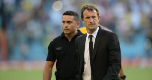 Así fue el último partido de Arruabarrena en la Bombonera, con Riquelme como espectador… Así fue el último partido de Arruabarrena en la Bombonera, con Riquelme como espectador... imagen-2