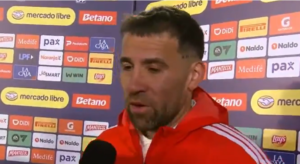 Otamendi habló tras su debut con derrota en River: “Quien se esconde no sabe lo que es representar a un club grande” imagen-2