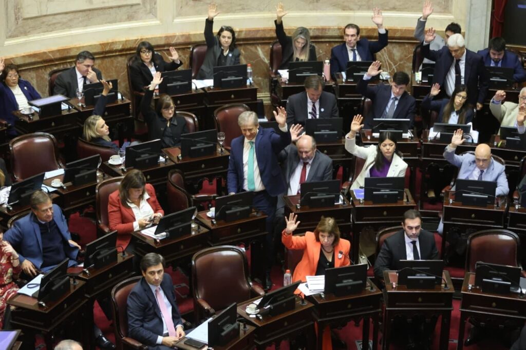 La oposición dialoguista, con reparos a que la reforma electoral del Gobierno habilite listas colectoras imagen-99