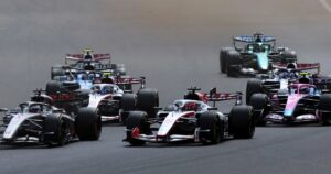 Colapinto en Silverstone y otra gran largada: de 19° a 14° en una vuelta imagen-3