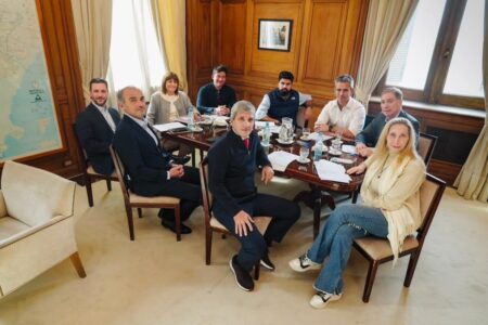 El Gobierno reunió a su mesa política con la nueva estructura tras la salida de Manuel Adorni imagen-8