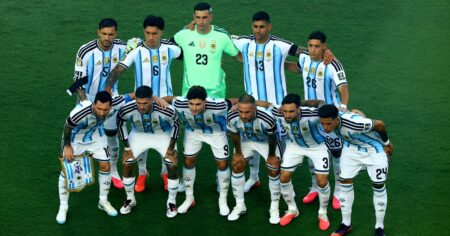 Argentina y el brazalete negro por el fallecimiento de Antonio Rattín imagen-18
