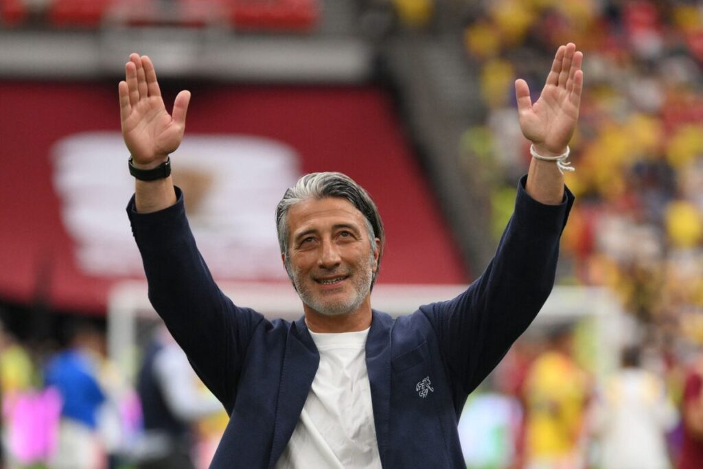 Murat Yakin, DT de Suiza, de cara al partido decisivo contra Argentina: “Conocemos la mentalidad de los equipos sudamericanos; trataremos de vencer al campeón” imagen-100