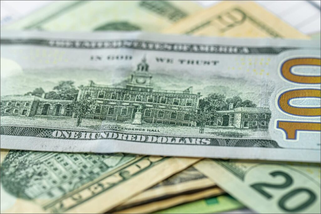 ¿Dólar a $1800? Por qué la cifra del Gobierno no sería “descabellada”, pero hizo ruido en el mercado imagen-4