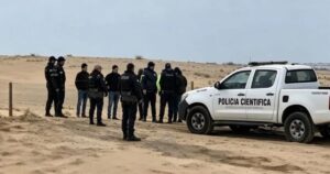 Hallan a un ex policía federal enterrado en un médano de Las Toninas: había desaparecido cuando incendiaron su casa imagen-3