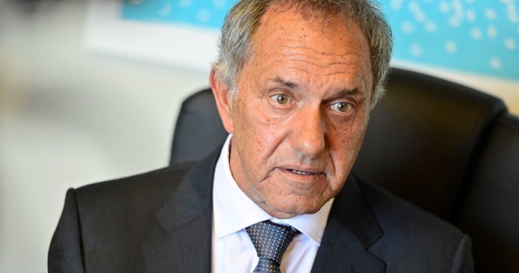 Violenta entradera contra Daniel Scioli: una banda armada y con máscaras de payaso se metió al predio de Villa La Ñata imagen-94