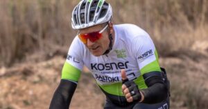 Miguel Indurain (61 años), leyenda del ciclismo: "Antes no nos tomábamos barritas ni geles, sino bocadillos de jamón y queso o pasteles que nos compraban los masajistas del equipo" imagen-4