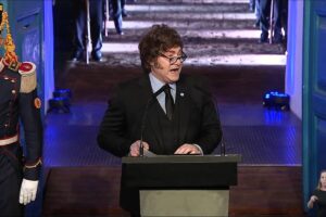 Javier Milei y sus medidas, en vivo: el acto por el Día de la Independencia y los avances en la causa $LIBRA imagen-2