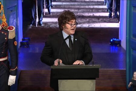 Javier Milei y sus medidas, en vivo: el acto por el Día de la Independencia y los avances en la causa $LIBRA imagen-6