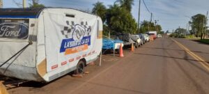 La pasión por el TC ya se vive en Posadas: fanáticos hacen fila seis días antes de la carrera La pasión por el TC ya se vive en Posadas: fanáticos hacen fila seis días antes de la carrera imagen-2