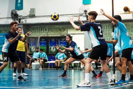 Korfball: qué es el deporte mixto que crece en los clubes locales Korfball: qué es el deporte mixto que crece en los clubes locales imagen-10