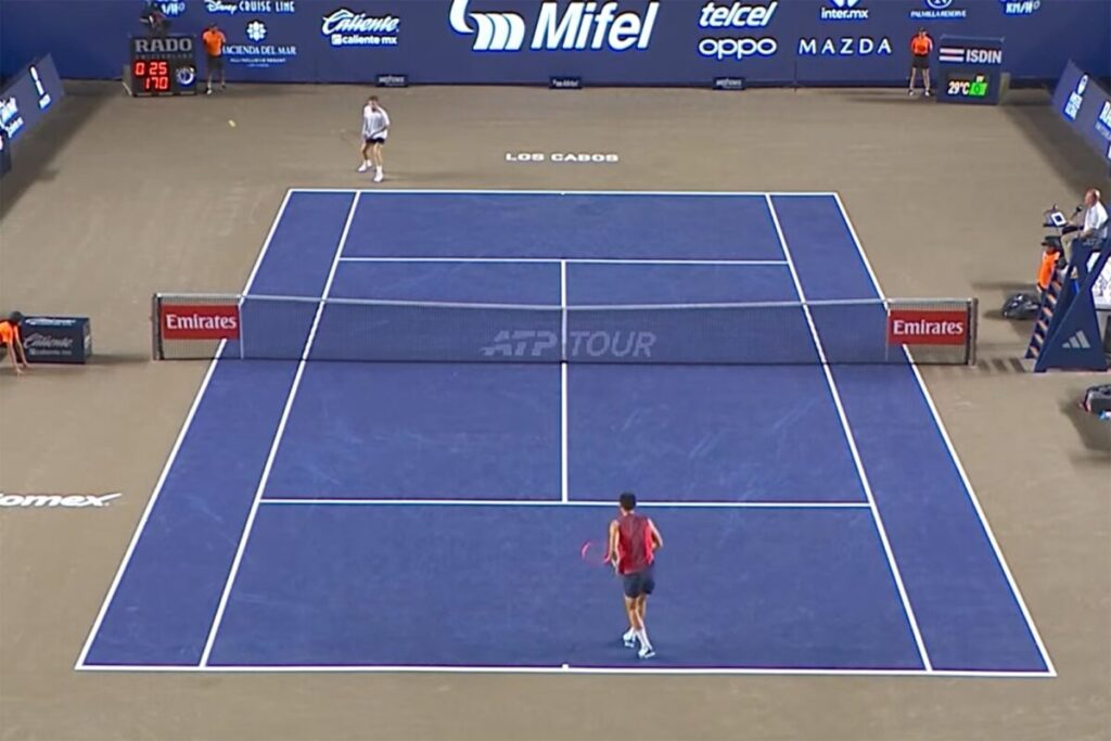 Bernard Tomic volvió a hacer de las suyas: puntos desperdiciados, saques afuera y entregado al destino Bernard Tomic volvió a hacer de las suyas: puntos desperdiciados, saques afuera y entregado al destino imagen-4