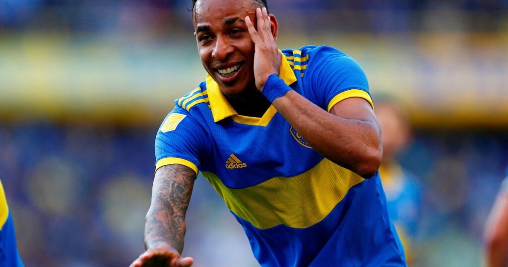 Boca acelera el regreso de Sebastián Villa: acuerdo de palabra y una decisión que reabre la polémica Boca acelera el regreso de Sebastián Villa: acuerdo de palabra y una decisión que reabre la polémica imagen-99