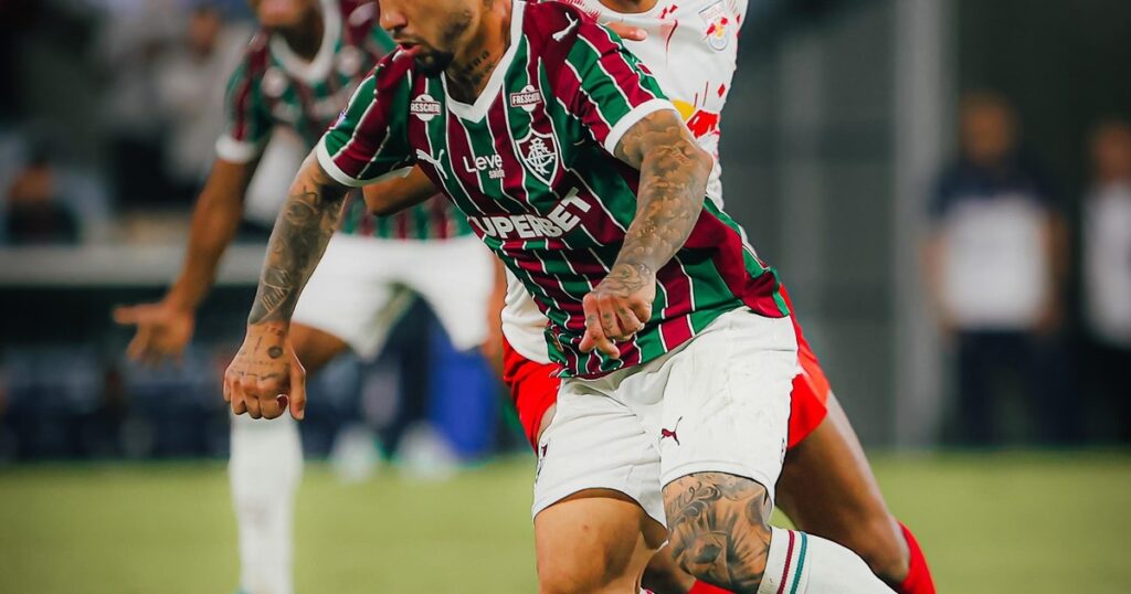 Luciano Acosta quedó bajo la lupa por una amonestación imagen-48