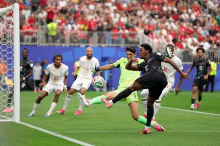 Marruecos no jugó bien, pero las manos de Bono y los goles de Ounahi le bastaron para seguir en carrera Marruecos no jugó bien, pero las manos de Bono y los goles de Ounahi le bastaron para seguir en carrera imagen-6