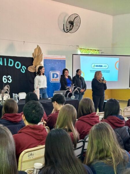 La Dirección General de TIC fortalece la alfabetización financiera en las escuelas con propuestas innovadoras, ahora potenciadas por la Ley VI N.° 275 imagen-84