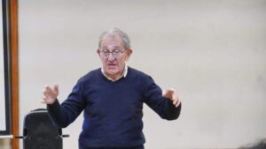 Del aula al ejercicio profesional: una charla para pensar el futuro de la Agronomía imagen-1
