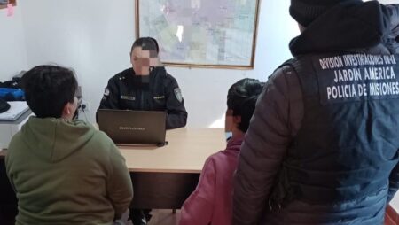 Robaron cascos de una escuela, los vendieron y la Policía logró recuperarlos en Jardín América imagen-9