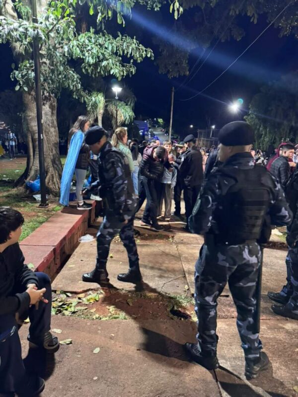 Más de 200 mil personas salieron a las calles para festejar y la celebración se vivió sin hechos de gravedad Más de 200 mil personas salieron a las calles para festejar y la celebración se vivió sin hechos de gravedad imagen-5