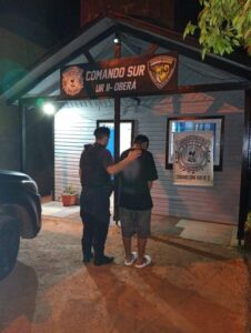 Un joven fue detenido por causar destrozos en la casa de su madre en Oberá Un joven fue detenido por causar destrozos en la casa de su madre en Oberá imagen-4