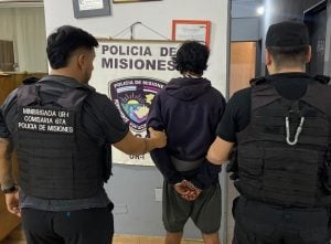 Detuvieron a tres delincuentes conocidos por la Policía cuando intentaban volver a cometer delitos en Posadas imagen-4
