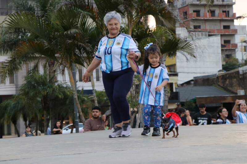 Posadas celebró el Día del Amigo Incondicional con una jornada dedicada a las mascotas y sus familias Posadas celebró el Día del Amigo Incondicional con una jornada dedicada a las mascotas y sus familias imagen-5