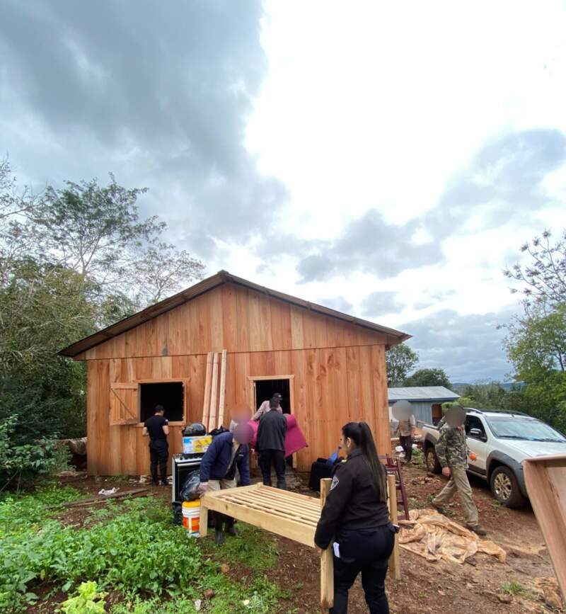 Crecida del río Uruguay: continúan las evacuaciones y el operativo de asistencia a las familias afectadas Crecida del río Uruguay: continúan las evacuaciones y el operativo de asistencia a las familias afectadas imagen-5