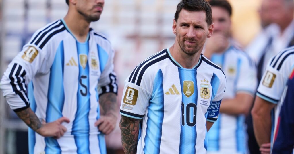 El emotivo mensaje de Boca a Paredes tras la final del Mundial El emotivo mensaje de Boca a Paredes tras la final del Mundial imagen-39