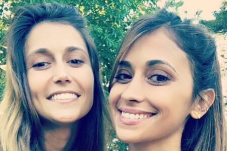 Quién es Carla Roccuzzo, la médica que eligió el bajo perfil a pesar de la fama de su hermana Antonela Quién es Carla Roccuzzo, la médica que eligió el bajo perfil a pesar de la fama de su hermana Antonela imagen-5