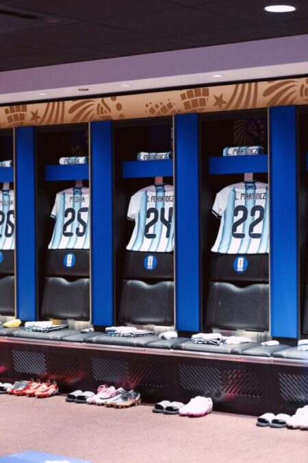 La intimidad del vestuario de la Selección, en medio de la polémica por la arenga de Messi y los dichos del Dibu La intimidad del vestuario de la Selección, en medio de la polémica por la arenga de Messi y los dichos del Dibu imagen-9