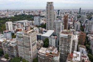 Con más de 100.000 propiedades en venta, un informe revela qué departamentos no conviene comprar y por qué imagen-3
