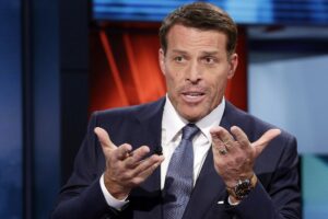 Tony Robbins, experto en crecimiento personal: “La mente busca lo que está mal” imagen-2