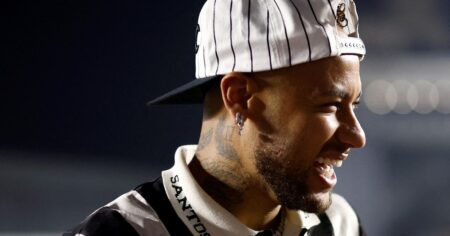 Neymar no viajó con el Santos para la Copa Sudamericana, pero participó de una noche de póker imagen-11